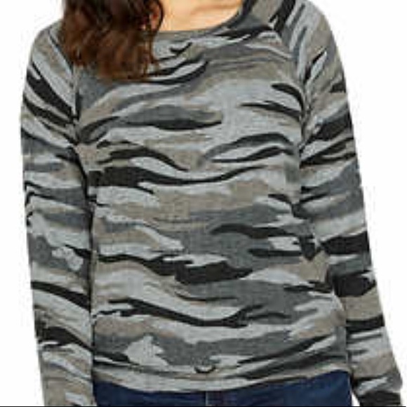 Buffalo Ladies' Printed Cozy Top - Picture 4 of 5